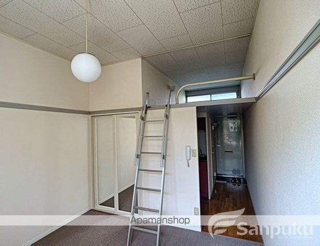 レオパレスゴールド枝松の内装写真