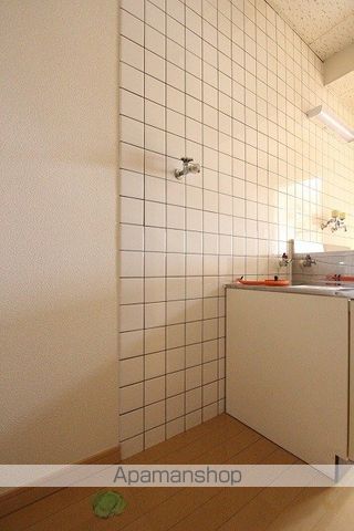 ホワイトキャッスル六丁の目ビレジA棟の内装写真