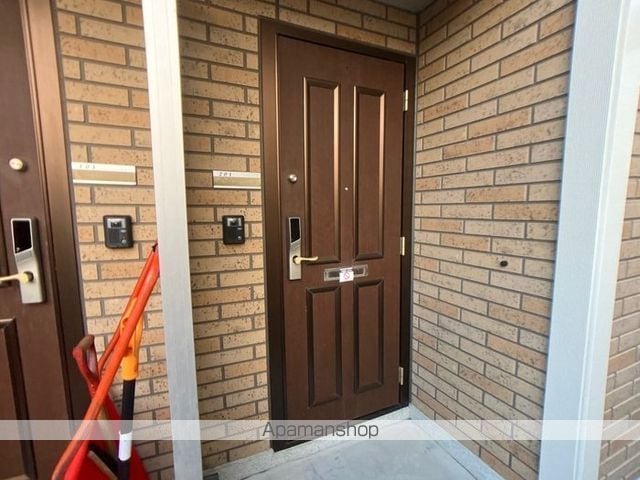メルヴェイユ船場町の玄関写真