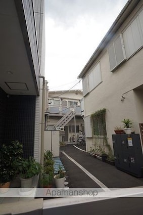 東京都新宿区住吉町[1K/18.9m2]の外観3