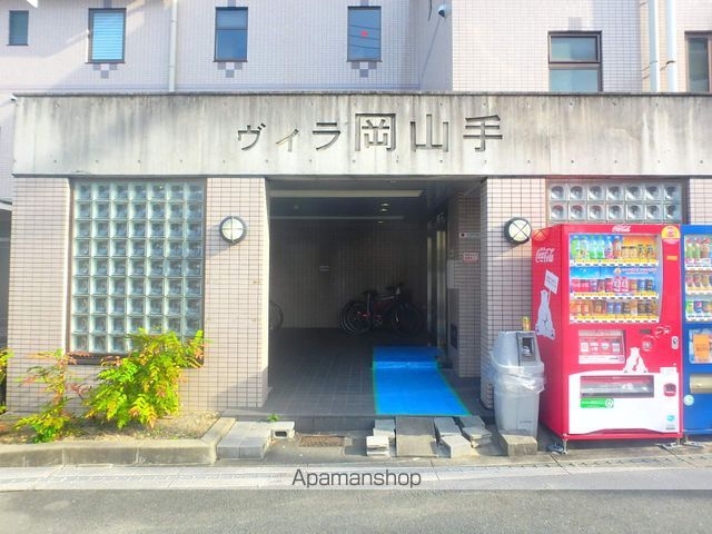 ヴィラ岡山手の玄関写真
