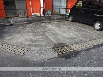 コーポ岡本[1DK/24.6m2]の駐車場