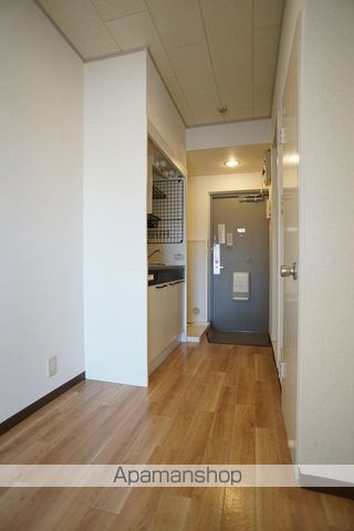 となりの花きゃべつの内装写真