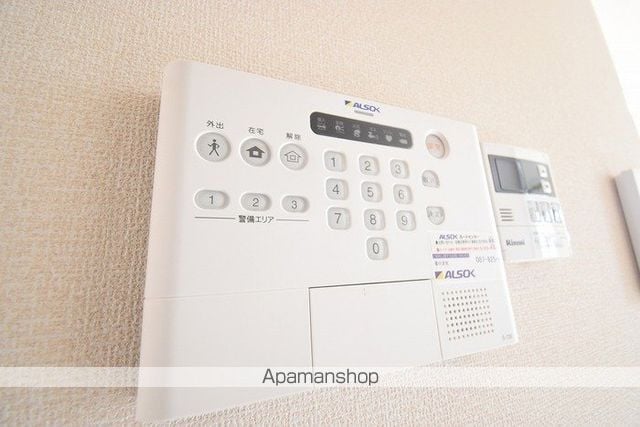 シャインポート屋島IIIの内装写真