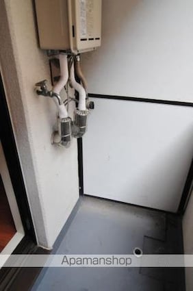 東京都中野区本町３丁目[1R/14.17m2]のバルコニー