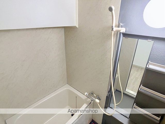 ロイヤルハイム彦三の内装写真