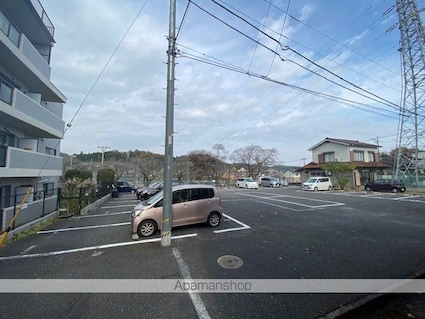 東京都青梅市東青梅３丁目[2LDK/55.49m2]の駐車場