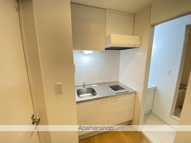 レジア三津屋南の内装写真