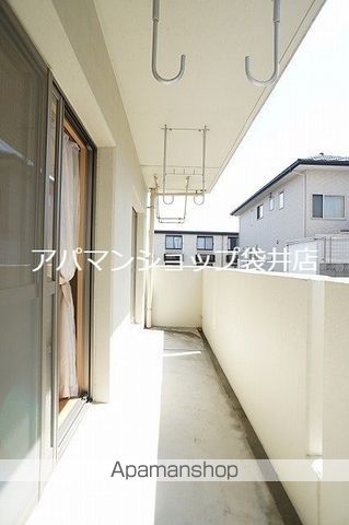 アスティオンIIIの内装写真