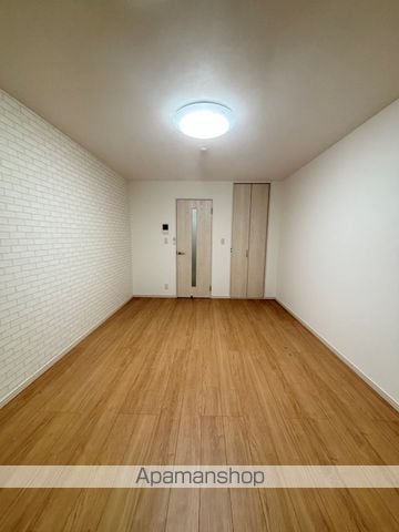 シュラーフの内装写真