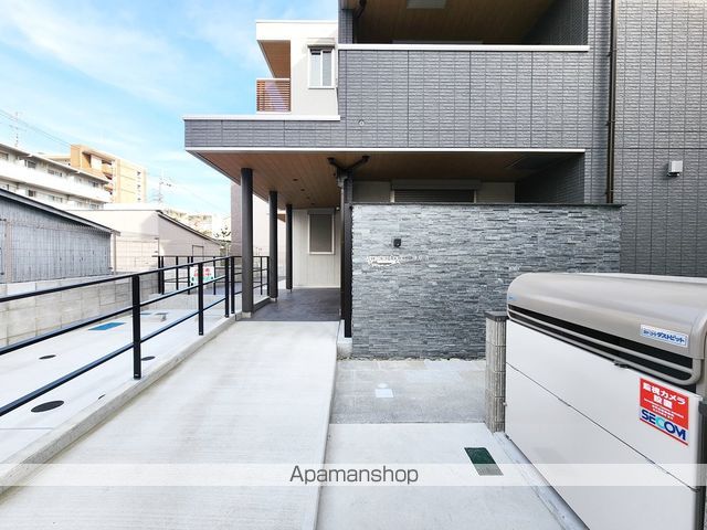 アドモアコート三津屋中の外観写真