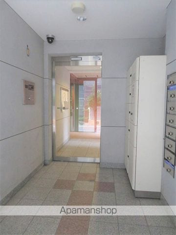 サンヴァーリオ新田駅前IIの玄関写真