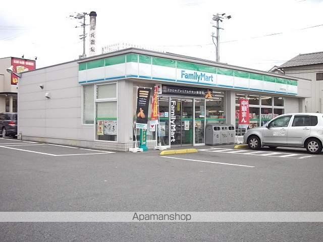 ライラックの周辺写真
