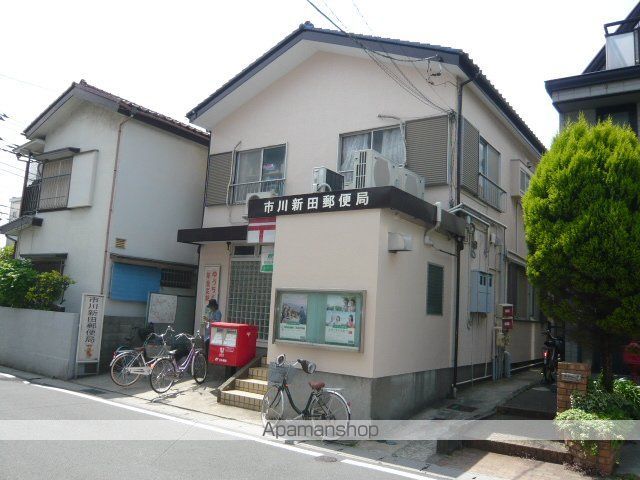クリスタルコートの玄関写真