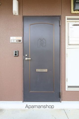 エクセレントフレッチェサンハイツの玄関写真