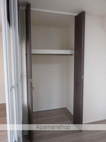エスカレーズの内装写真