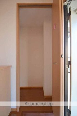 ワンズ B棟の内装写真