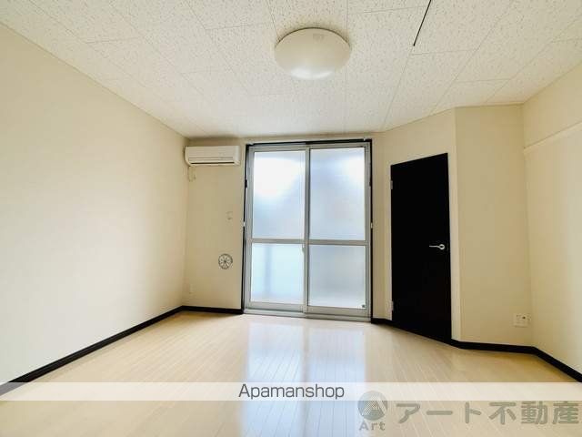 レオネクストル コフレの内装写真