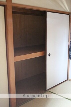 メゾン仁井[2LDK/68.39m2]の収納