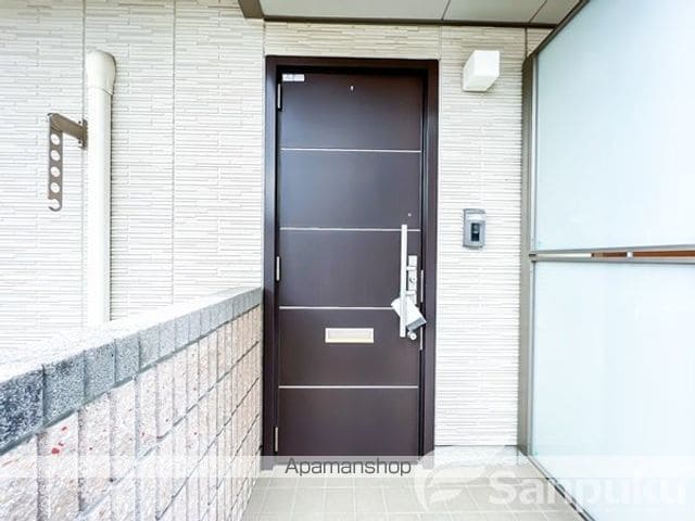 フサクラヴィエ A棟の玄関写真