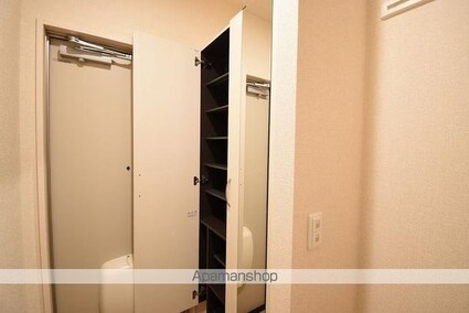 ルピナス[1LDK/50.29m2]の玄関