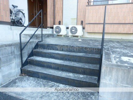 プリウス[1K/27.6m2]のエントランス2