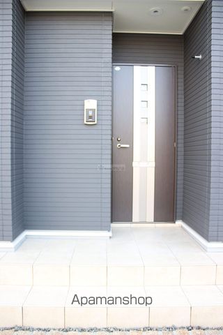 カーサベルデの玄関写真