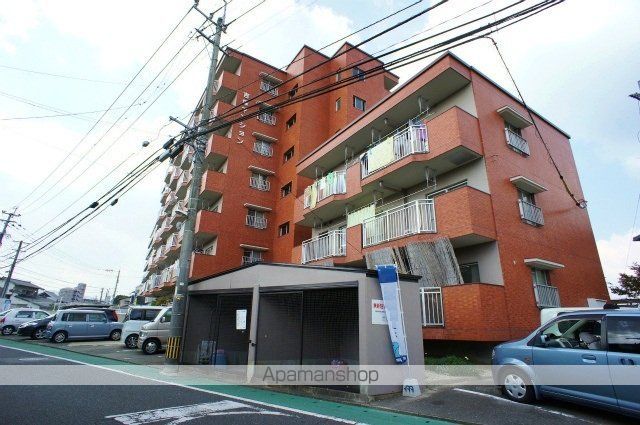 吉塚マンションの外観写真