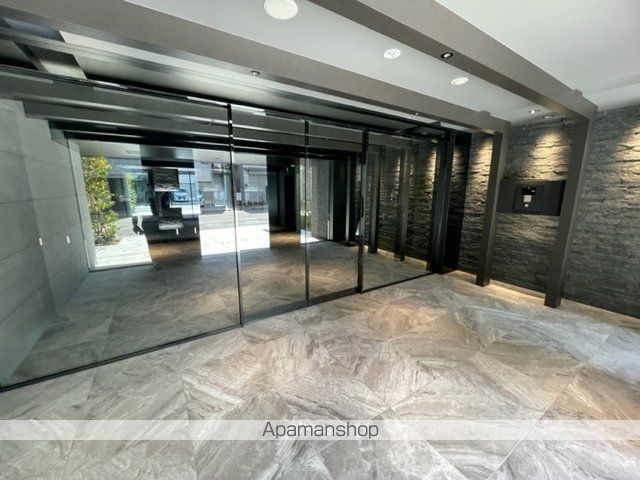 S−RESIDENCE福島ALOVITAの玄関写真