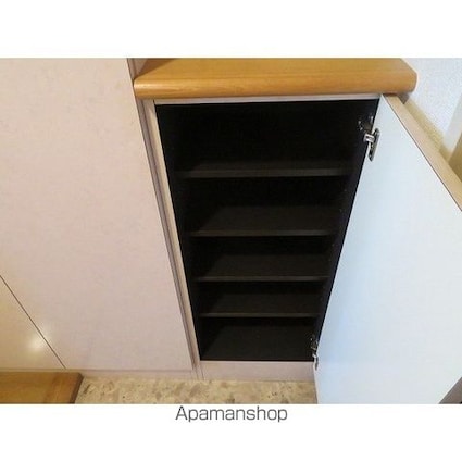 サングランパ[1LDK/50.14m2]の玄関