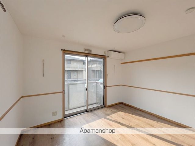 ラフィネ中島 Aの内装写真