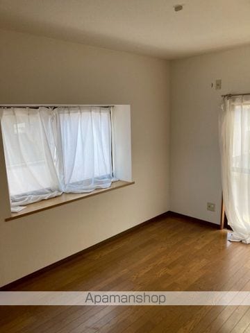 福山市 2階建 築29年の内装写真