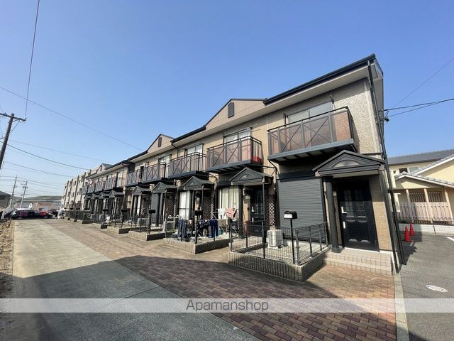 ブランシェSIMOSAZARAI A棟の外観写真