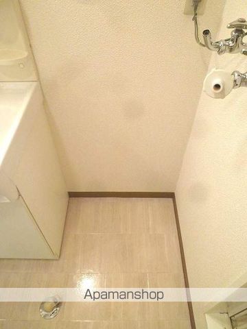 EーONEの内装写真