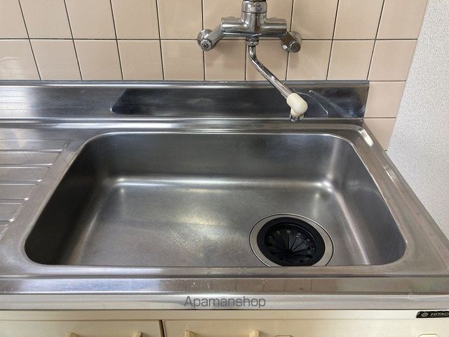 レジデンス西の内装写真