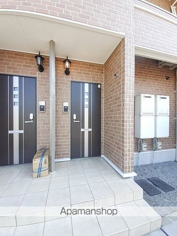 高徳線 屋島駅 徒歩25分 2階建 築15年の玄関写真