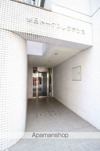 春日トーケンレジデンスの玄関写真