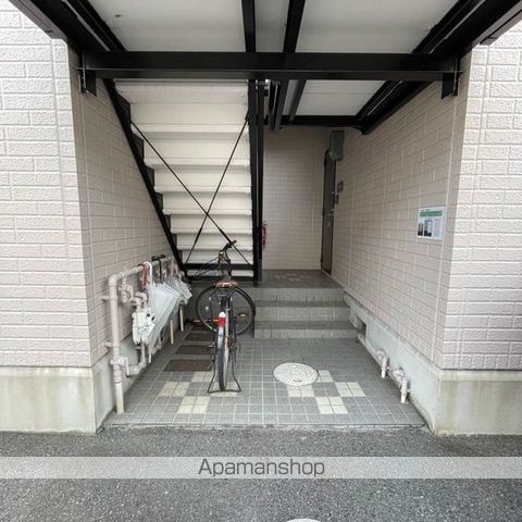 フレマリール若竹の玄関写真