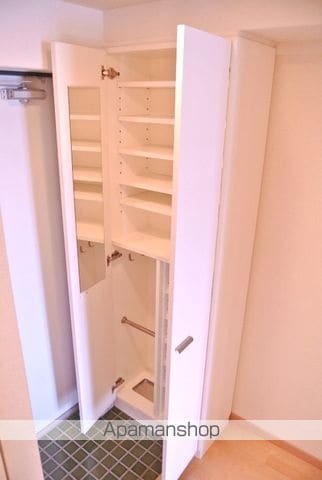 サヴォイ オーサーズ プレイスの内装写真