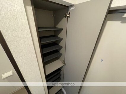 東京都昭島市美堀町２丁目[1K/25.02m2]の玄関