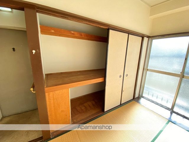 菱屋西ハウスの内装写真