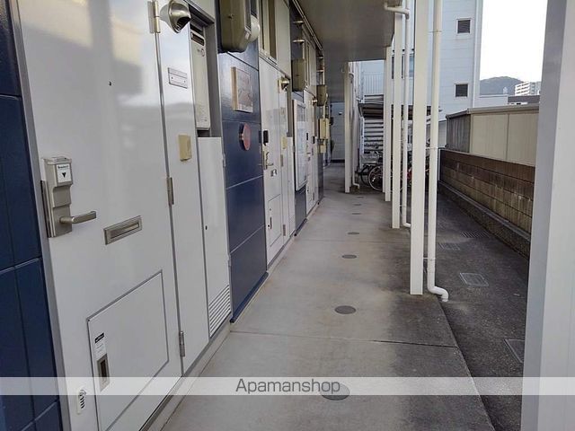 レオパレスSUNFLOWERの玄関写真