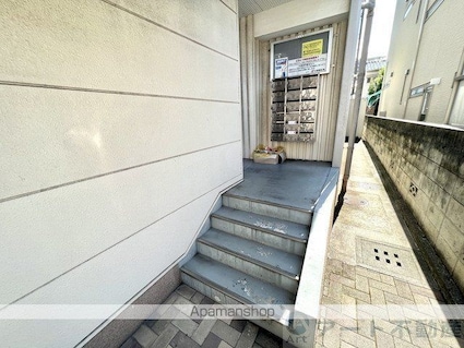 明山[1R/24m2]のエントランス