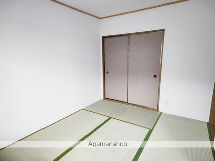 ハイカムール鴨川　Ｂ棟[3DK/53.72m2]の内装3