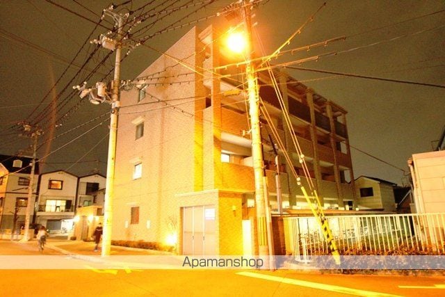 ロワイヤルヴァンテの外観写真