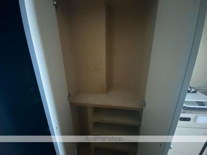 ＨＡＵＳ[1R/18.08m2]の玄関