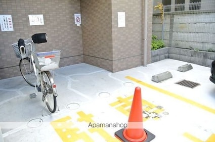 東京都杉並区阿佐谷北６丁目[1K/22.12m2]の駐車場2