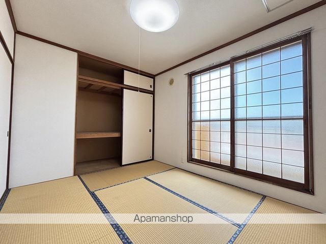 ロイヤルライフ富岡の内装写真