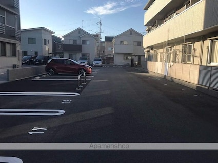 グラン　フェリス[1LDK/41.01m2]の駐車場