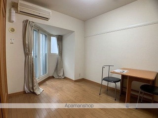CANVASSすすきのの内装写真